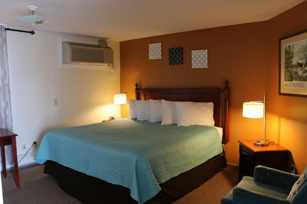 Midtown Motel & Suites มองก์ตัน ห้อง รูปภาพ